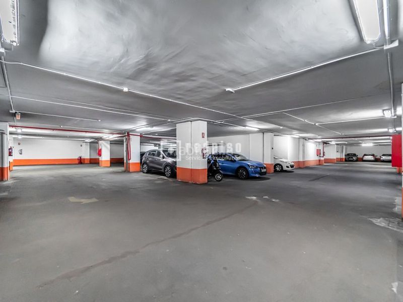 Foto 059773a7-5b2a-4bea-853d-d98177fecc1d. Autoparkplatz in Ciudad Universitaria Madrid