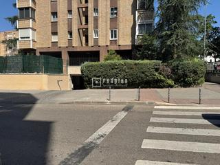 Parking coche  General ampudia. !!vende plaza doble
