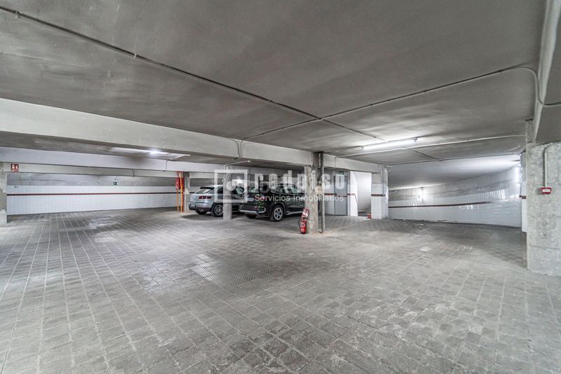 Foto 9927edb1-c42c-4d93-884f-a9bf4f5f51f1. Aparcament cotxe a Vallehermoso Madrid