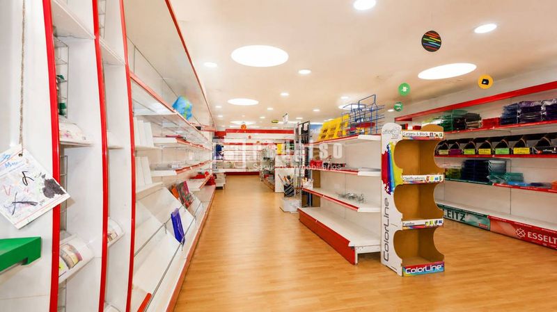 Foto 2980932c-1a2a-4cc4-a618-54faf8643da4. Local comercial a Vallehermoso Madrid