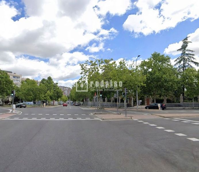 Foto 80ee3bcf-4f96-4501-9d75-180b02fb1994. Local comercial a Vallehermoso Madrid