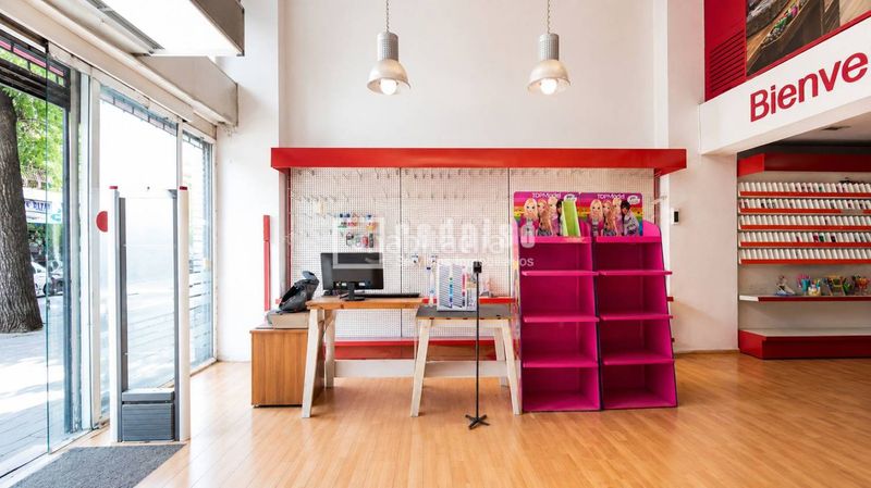 Foto cdf0f0d4-7972-45d8-a855-9a5122d5e1c0. Local comercial a Vallehermoso Madrid