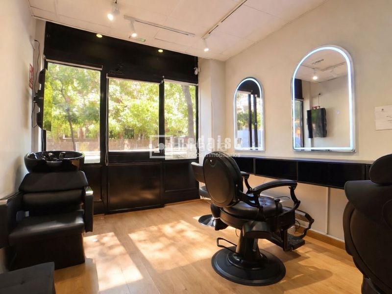 Foto 0a926711-a85a-480f-ba4d-0ede1df359eb. Local comercial a Vallehermoso Madrid