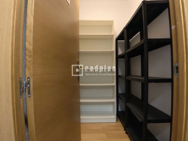 Foto 3f7089b9-9cd1-4f01-afa6-93829e46702a. Local comercial a Vallehermoso Madrid