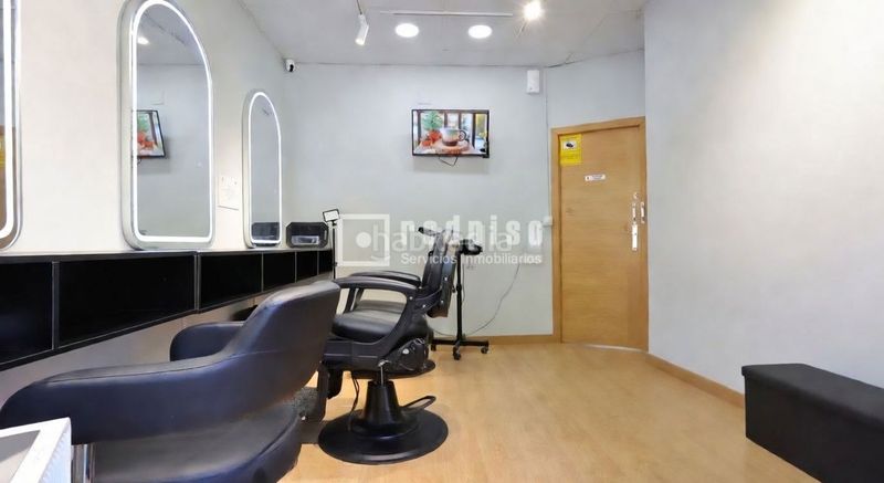 Foto 9a67ceee-48b4-4281-8ff7-cafb2fe32e3c. Local comercial a Vallehermoso Madrid
