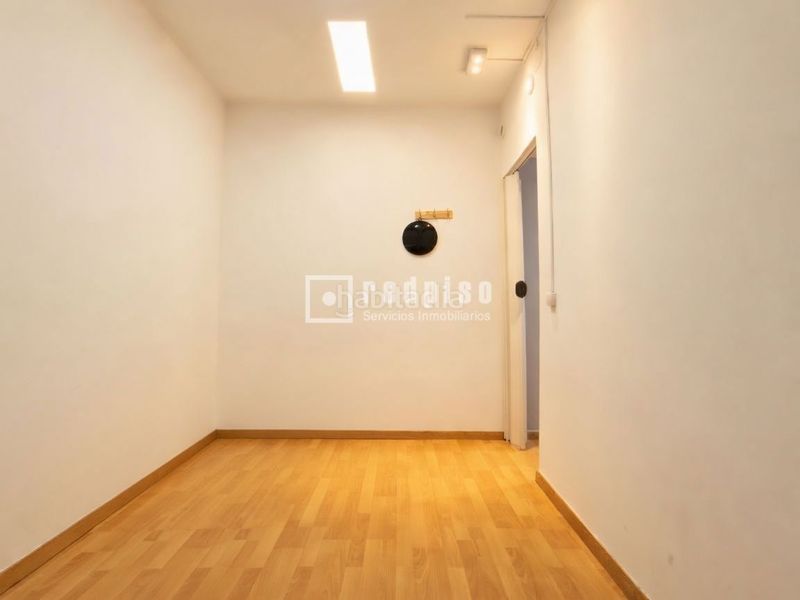 Foto eee350e5-7849-4191-838d-92311c5982cf. Local comercial a Vallehermoso Madrid