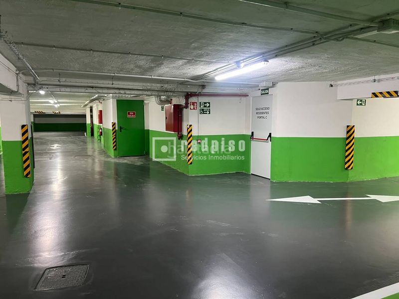 Foto 22f78c72-50f0-46e8-87ac-bbcb13d8e5db. Lloguer aparcament cotxe a Vallehermoso Madrid