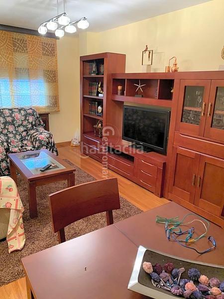 Foto 518558d0-3d57-427a-aa0a-e194d42db6b4. Dúplex a Pobra de Trives (A)