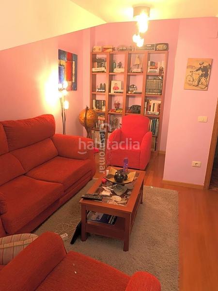 Foto 60710978-8bc3-47f6-b53a-ff9ba009419f. Dúplex a Pobra de Trives (A)