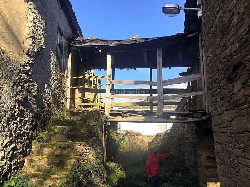 Foto d74fe1f8-e08d-4d9e-8fab-e9c482987063. Masia a Ribas de Sil