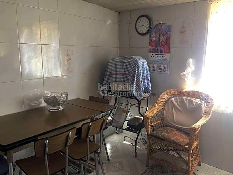 Foto ec330276-8b51-4387-93eb-d85af07f7f53. Masia a Ribas de Sil