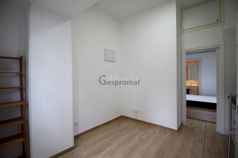 Foto c3cbf758-cfd6-4a62-82d9-25b7f1a54866. Alquiler estudio en Lucero Madrid