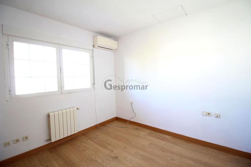 Foto bf7121bc-9b0d-41ad-a3d9-ebe29ea2d19c. Haus mit heizung parking pool in La Cabaña Pozuelo de Alarcón