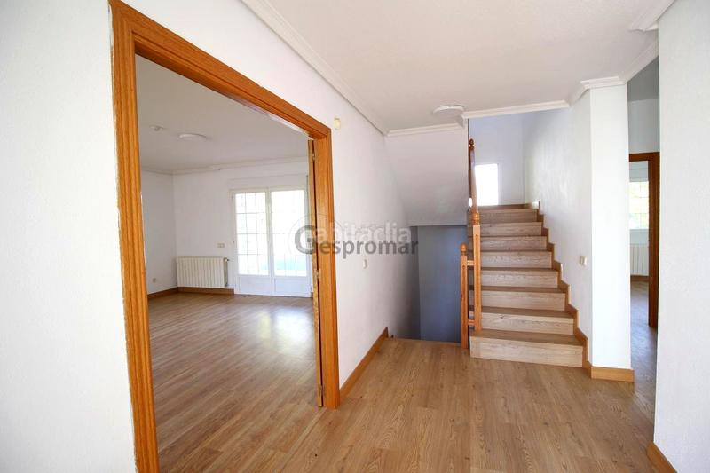 Foto c782bba7-1a76-4d22-bab2-3fae6600926a. Haus mit heizung parking pool in La Cabaña Pozuelo de Alarcón