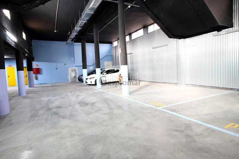 Foto df85c77e-3671-4368-95d5-589e58bf6201. Alquiler parking coche en Lucero Madrid