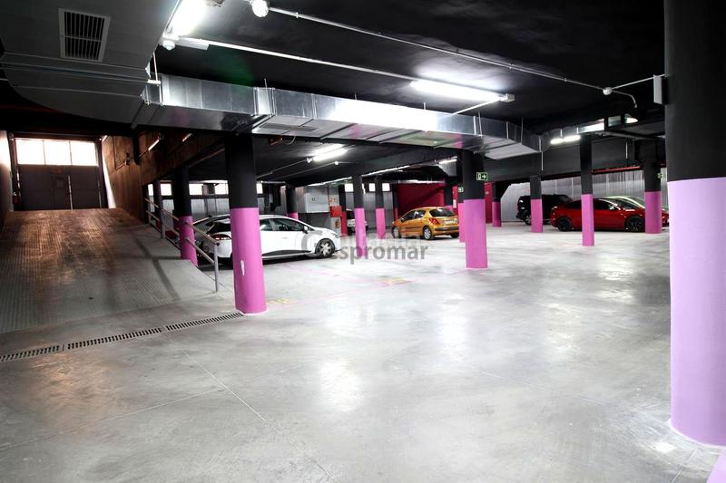 Foto 276b0992-e648-43f0-ae39-5650c75ff79b. Location parking voiture dans Lucero Madrid