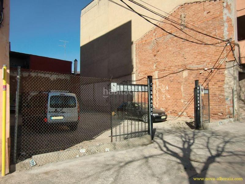 Foto ea7bfec6-0736-42a0-8904-5a73a86f110e. Terreny residencial a Museros