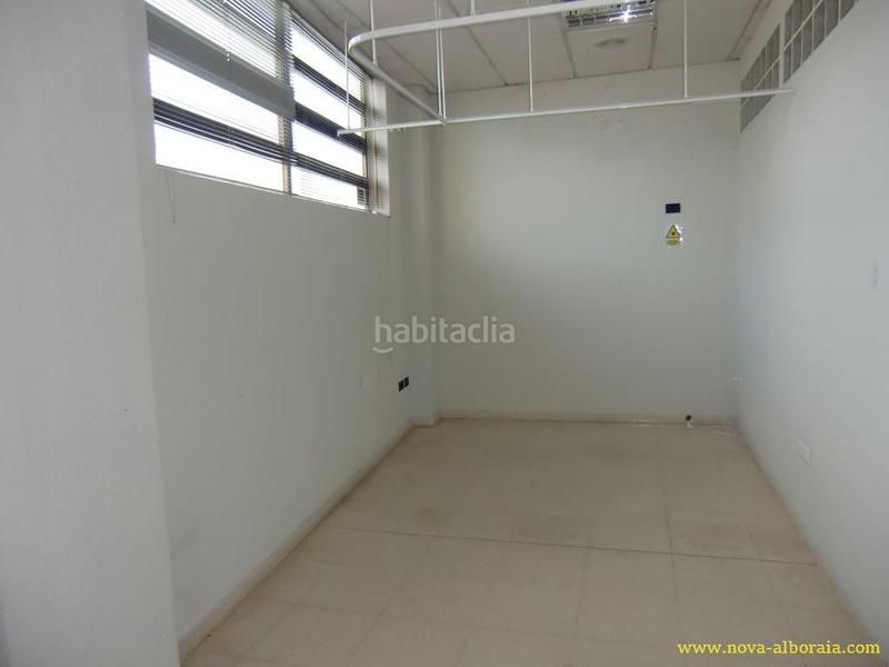 Foto 7ef82878-1b3f-4284-bb37-5eb54c1fb9d1. Rent business premise in Alboraya centro Alboraya