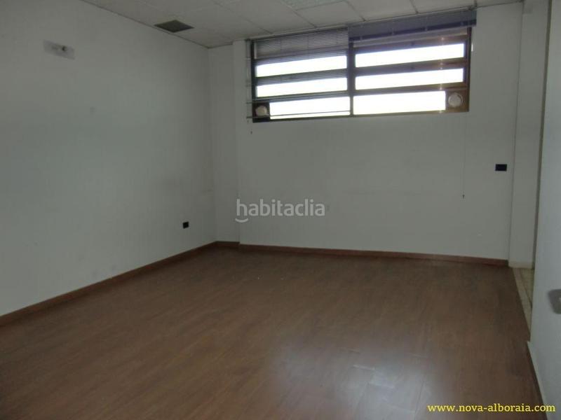 Foto 9b29d94d-e702-432f-a0d4-6cb54471d9ec. Alquiler local comercial en Alboraya centro Alboraya