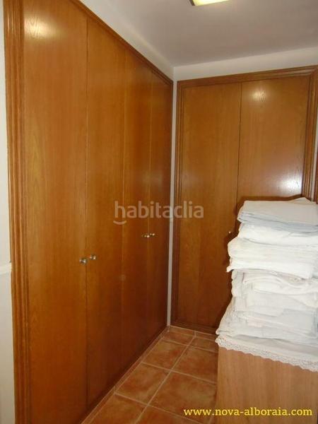 Foto 41ef3576-5522-4a27-972c-8cea203ad676. Casa aparellada amb aparcament piscina a Centro Bétera