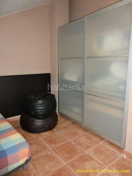 Foto 535e1d9f-2295-4bc3-80e1-c1eccd21fb21. Casa aparellada amb aparcament piscina a Centro Bétera