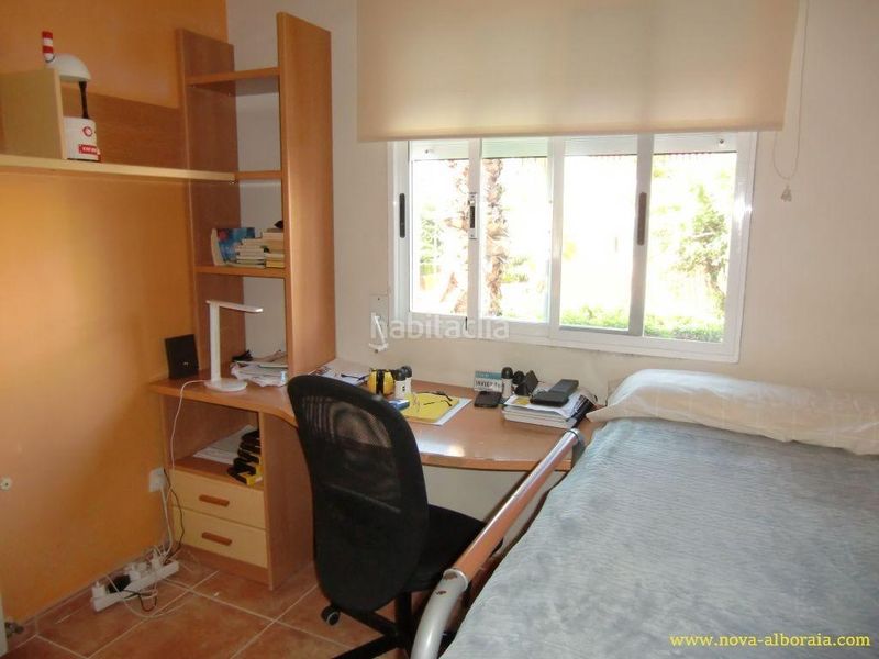 Foto ee21de86-231a-42e9-919f-70fe2eee925d. Casa aparellada amb calefacció aparcament piscina a Bétera