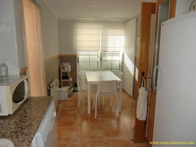 Foto 2f5c2579-50d2-45c6-96c2-27c1f3d59d9c. Casa bifamiliare con parcheggio piscina in Centro Bétera