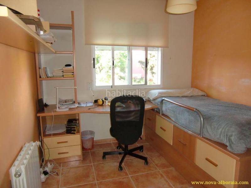 Foto a82b1ed1-4713-4afe-a471-a0126b3b15f9. Towny house with parking pool in Centro Bétera