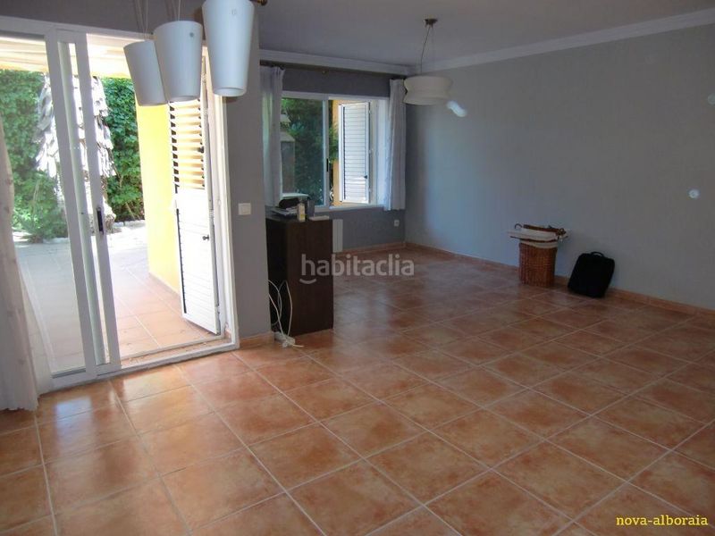 Foto cc7df41f-8a30-4fc7-87dc-e36c456b2dd6. Casa pareada en Mas Camarena Bétera