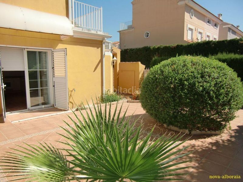 Foto 680177d3-cf0a-444f-8f84-687e9d00bdd5. Doppelhaus mit heizung parking pool in Mas Camarena Bétera