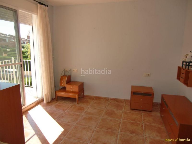 Foto e0b4e044-f19d-4655-8287-9b1d5b478098. Doppelhaus mit heizung parking pool in Mas Camarena Bétera