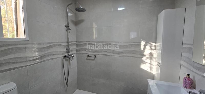 Foto 4a098708-8e0f-4b2d-9446-e4abb57398e0. Casa amb aparcament piscina a Cotomar Rincón de la Victoria