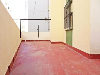 Pis a La Unión - Cruz de Humilladero - Los Tilos. Amplio piso con terraza de 30 metros en los tilos.