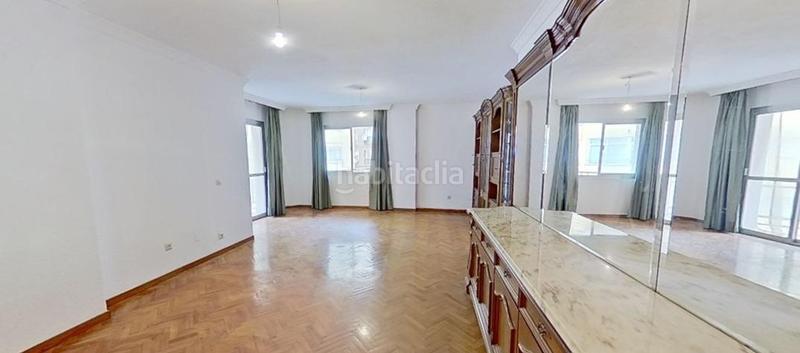Foto 39d5d60c-2f66-4690-b2c1-6c64e2472815. Piso no te pierdas este magnifico piso en la malagueta a 3 minutos de la playa en Málaga