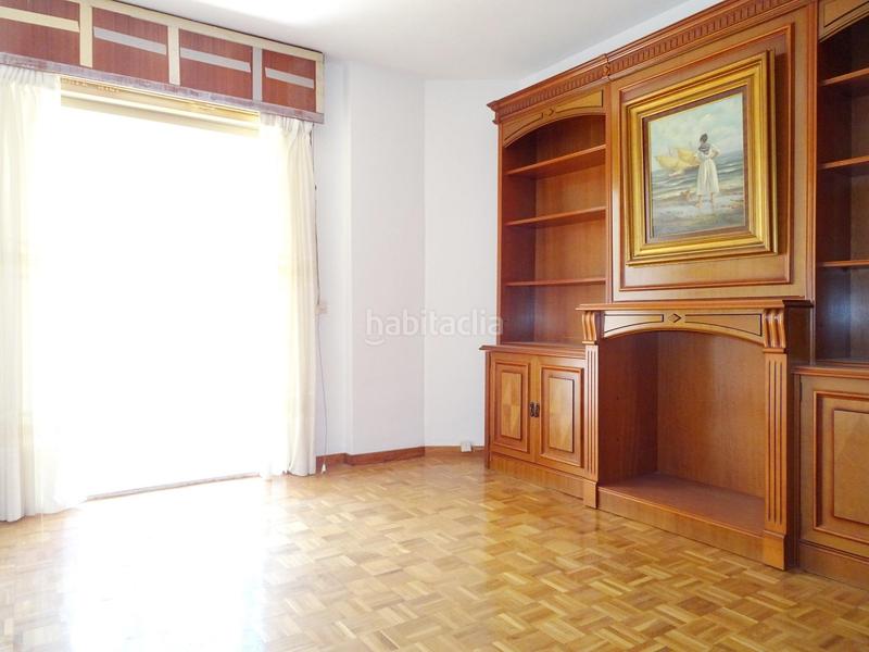 Foto 5cfef90f-d731-4be7-a0cb-8c843af9b1ec. Piso no te pierdas este magnifico piso en la malagueta a 3 minutos de la playa en Málaga
