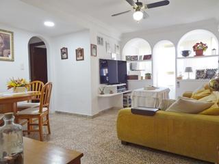 Appartamento in Cortijo Bazán - Los Casinis - Los Cipreses. Oportunidad en málaga piso luminoso de 3 habitaciones en cortijo