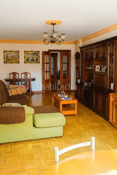 Foto c00b7ee0-d600-4f3a-a7d5-e8e8df3cf3e9. Appartamento in Parque Ayala - Jardín de la Abadía - Huelín Málaga