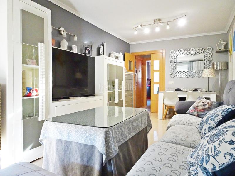 Foto 41dbb55d-9dd9-428b-8322-2538a6321038. Piso  a 300m del mar zona pacifico. en Paseo Marítimo Oeste - Pacífico Málaga