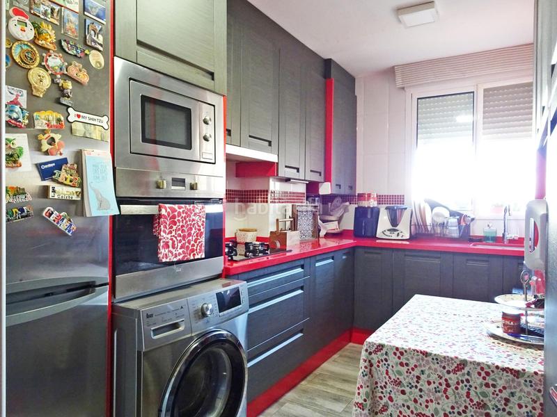 Foto b15971a8-14da-4317-9dba-50a04eb52a52. Piso  a 300m del mar zona pacifico. en Paseo Marítimo Oeste - Pacífico Málaga