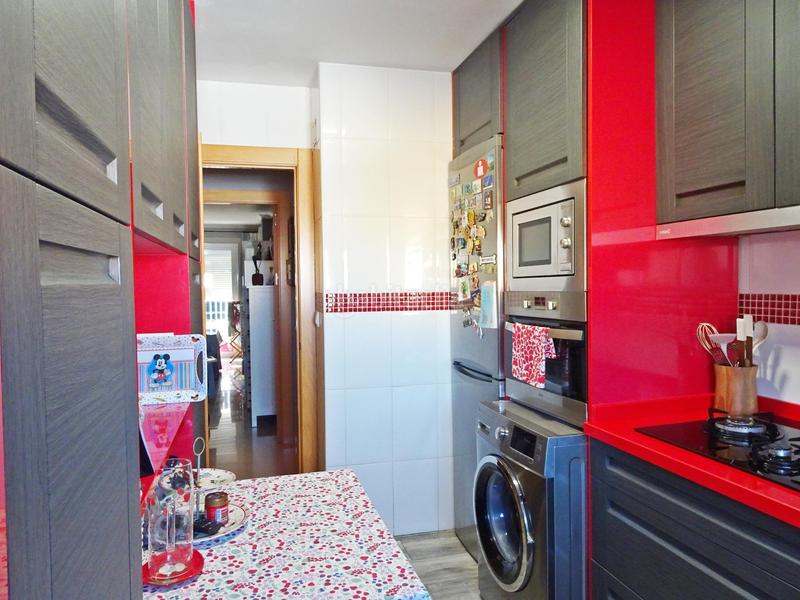 Foto eb66be11-c217-440e-a432-2cd69751f109. Piso  a 300m del mar zona pacifico. en Paseo Marítimo Oeste - Pacífico Málaga