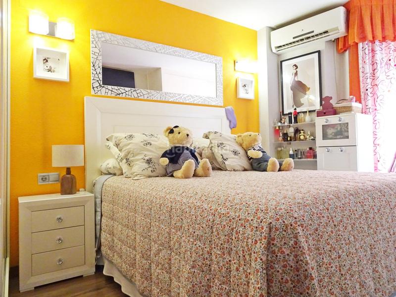 Foto f27adb75-4621-4632-b404-8ffa53bd073b. Piso  a 300m del mar zona pacifico. en Paseo Marítimo Oeste - Pacífico Málaga