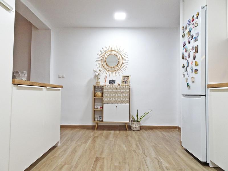 Foto 096da3ad-7149-40b5-9924-7b7df50171e9. Piso  con reforma integral a 12 minutos andando de la playa. en Málaga