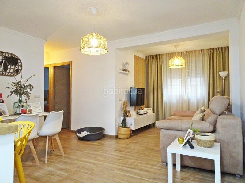 Foto 12496225-628d-4516-8c8a-82775d70cba0. Piso  con reforma integral a 12 minutos andando de la playa. en Málaga