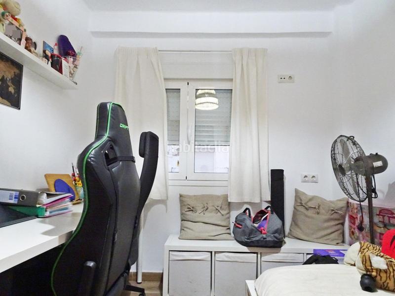 Foto 4b131fb6-dd89-427a-9ffe-934cf696b18c. Piso  con reforma integral a 12 minutos andando de la playa. en Málaga