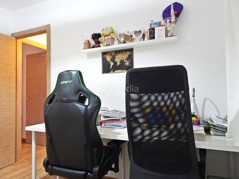 Foto 63b92341-f688-49be-9749-26e6a24faae0. Piso  con reforma integral a 12 minutos andando de la playa. en Málaga