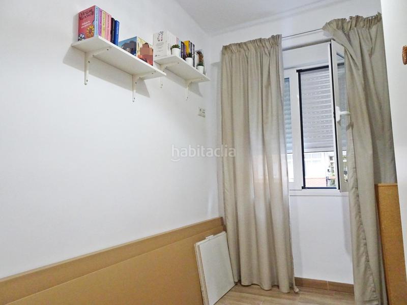 Foto a6bb3023-bc3b-48c8-a491-d185a7385b54. Piso  con reforma integral a 12 minutos andando de la playa. en Málaga