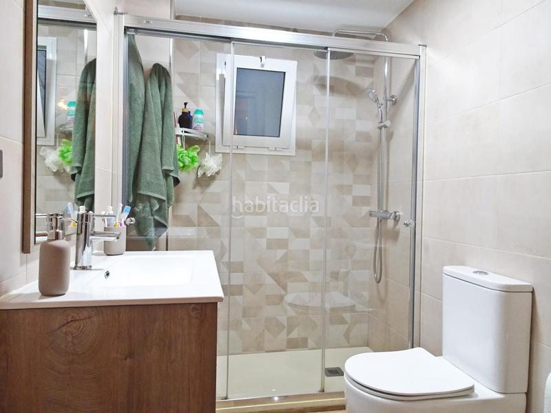 Foto db92551a-5896-413d-8c14-9490f4528c51. Piso  con reforma integral a 12 minutos andando de la playa. en Málaga