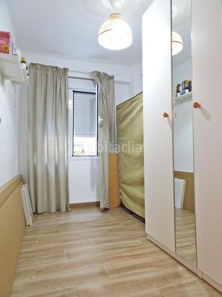 Foto eabbc10c-2c31-4819-b2cb-af23ede0ab8f. Piso  con reforma integral a 12 minutos andando de la playa. en Málaga