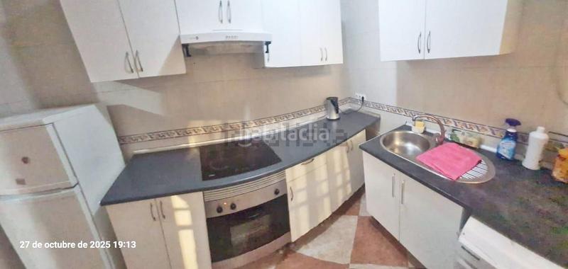 Foto fa309286-1dc9-40b4-9da9-a5a234f7cc09. Piso  a 300 metros del vialia. en La Unión - Cruz de Humilladero - Los Tilos Málaga