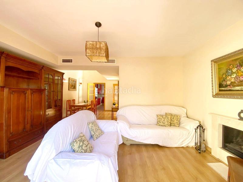 Foto f9aae681-6eb7-4d66-a9bf-640c5801cb18. Doppelhaus mit parking pool in Capellanía - Retamar Alhaurín de la Torre